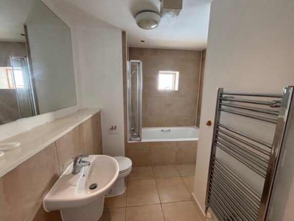 Barlow Moor Road , Chorlton , Manchester - Image 10