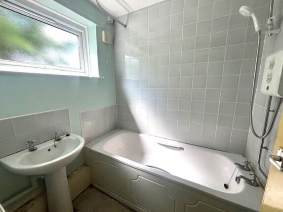 19 Alexander Road - Image 6
