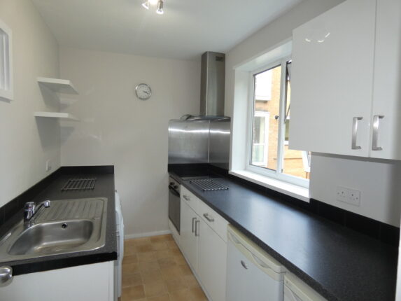 Meadow Court - Image 4
