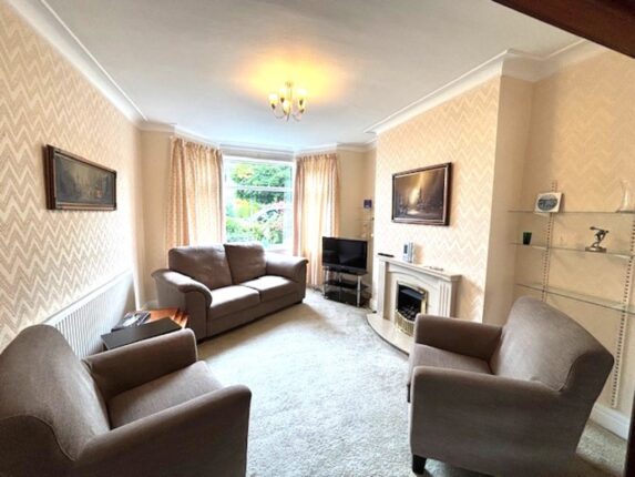 37 Vicars Road - Image 2