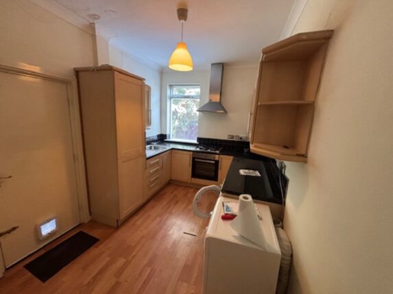 9 Fielden Avenue - Image 4