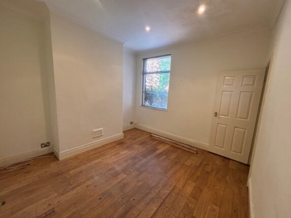 9 Fielden Avenue - Image 3