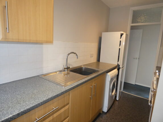 14 Beech House - Image 3