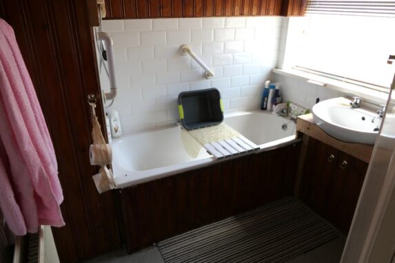  - Image 9