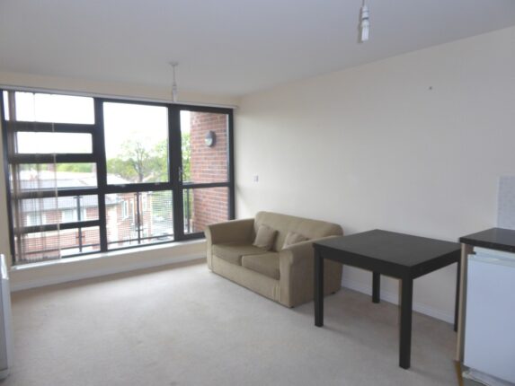 15 Regents Court, Chorlton M16 0DZ - Image 2