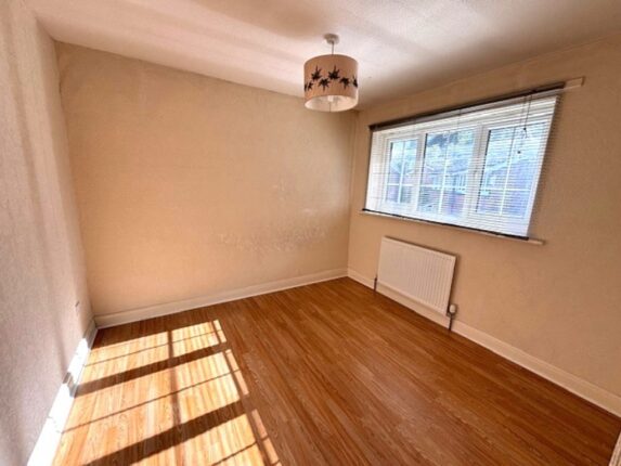 Wilderswood Close - Image 7