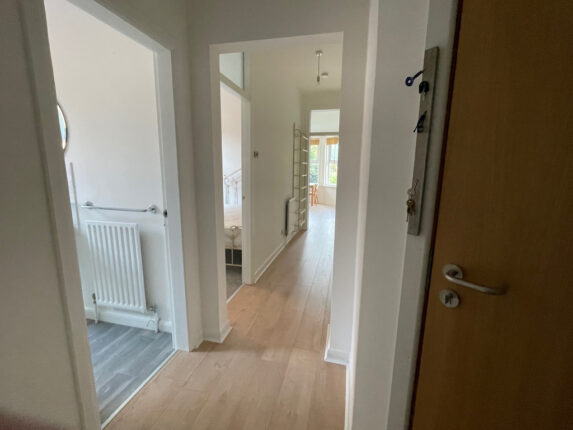 Flat 2, 46 Wood Road - Image 8