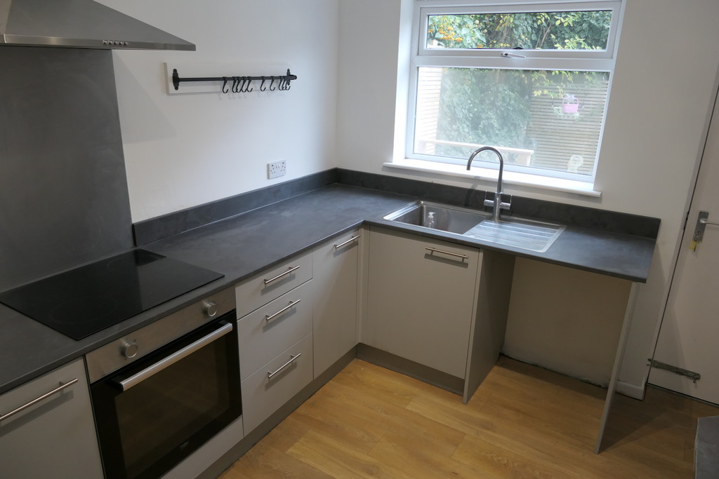 - Image 5