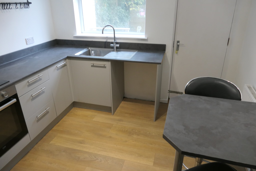 - Image 6