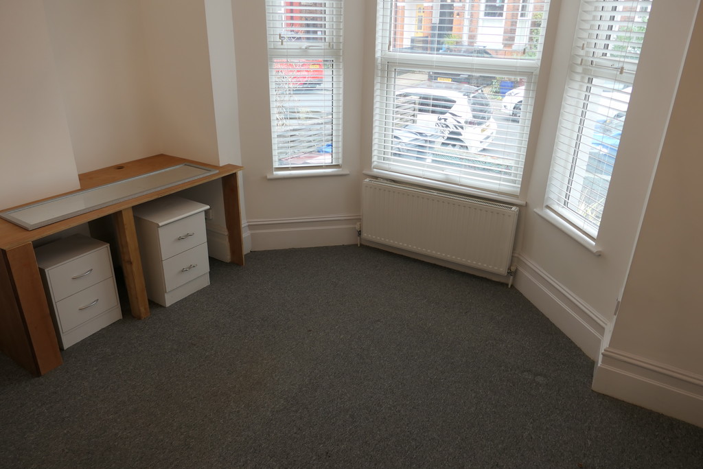 - Image 7