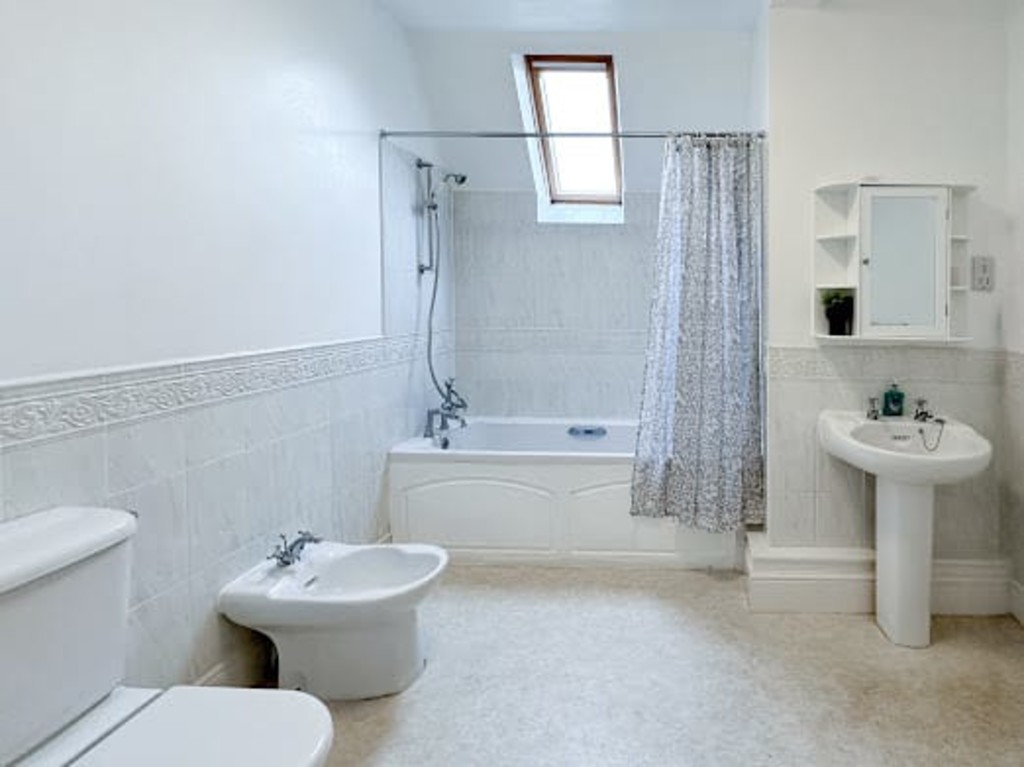 Carlton Road , Whalley Range - Image 21