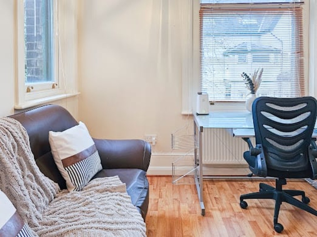 Carlton Road , Whalley Range - Image 7