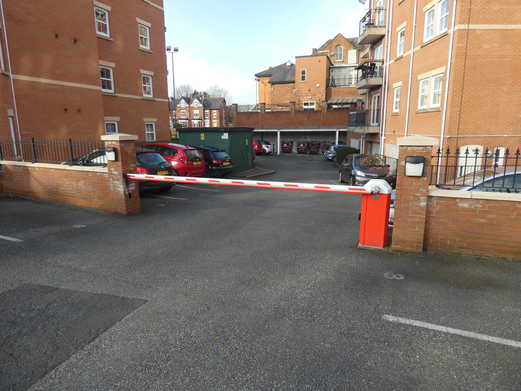 5 Chorlton Point, 615c Wilbraham Road - Image 2