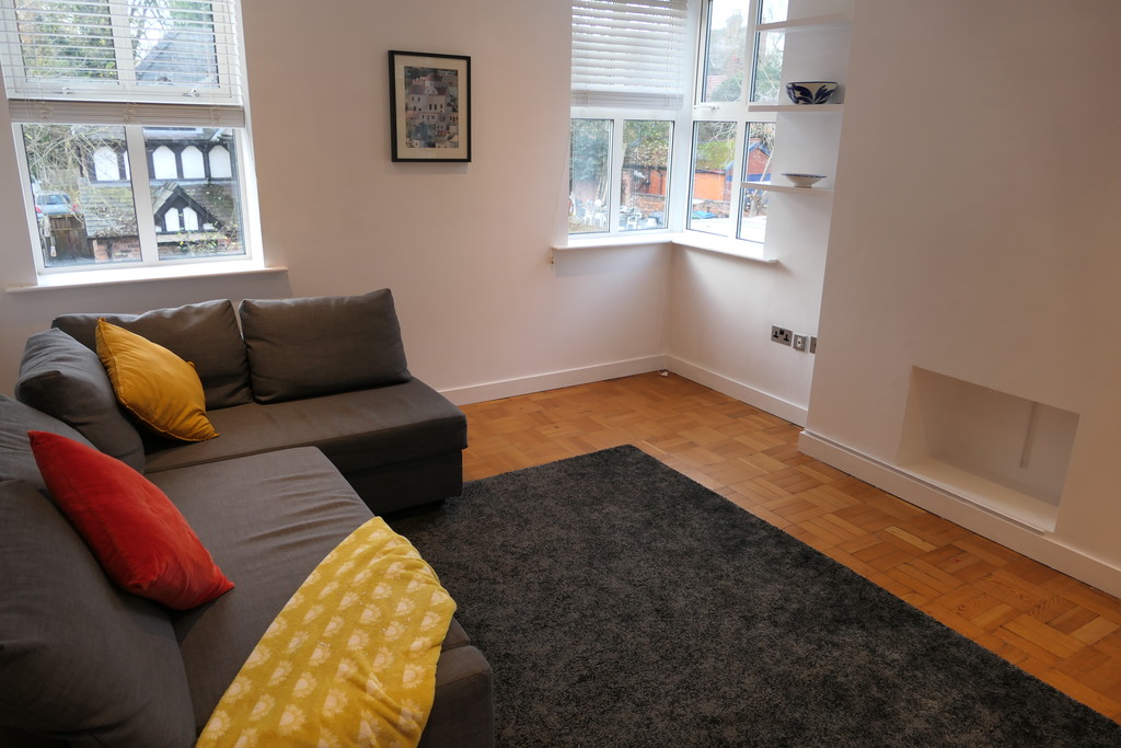 Alexandra Rd South , Whalley Range - Image 2