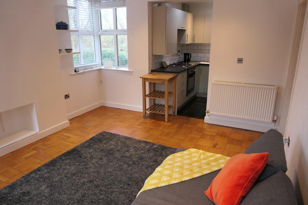 Alexandra Rd South , Whalley Range - Image 4