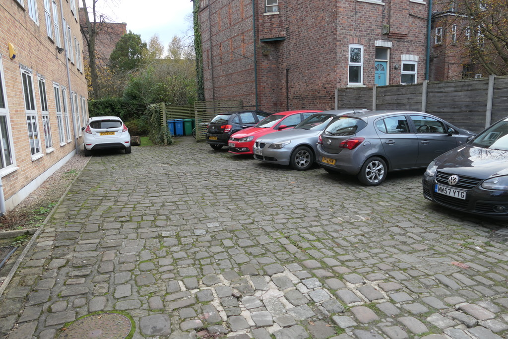 Alexandra Rd South , Whalley Range - Image 16