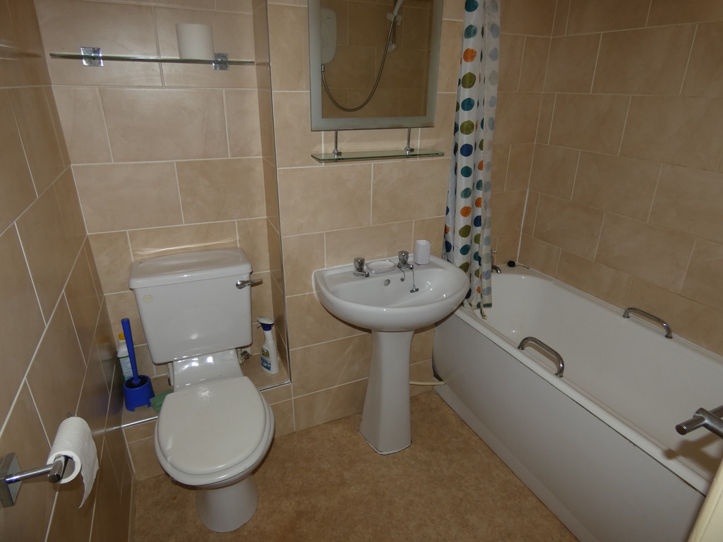 Altrincham Road, Baguley - Image 7